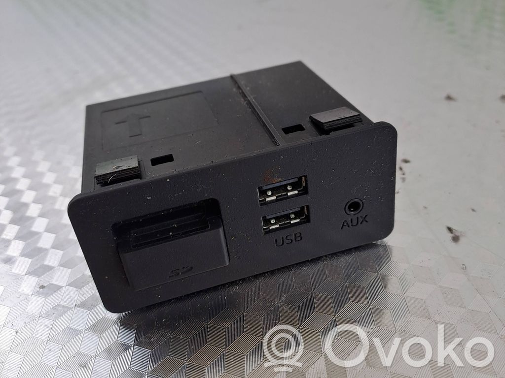 Mazda 6 USB socket connector 