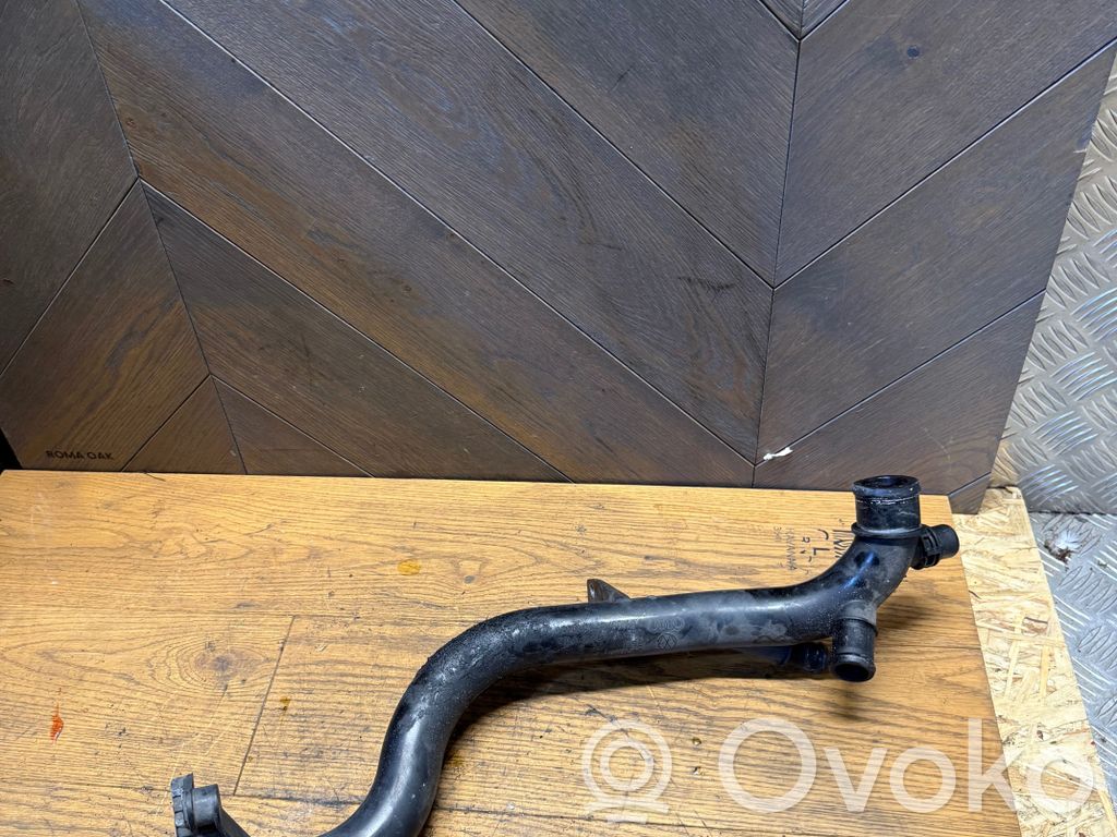 Audi A4 S4 B8 8K Przewód / Wąż chłodnicy 