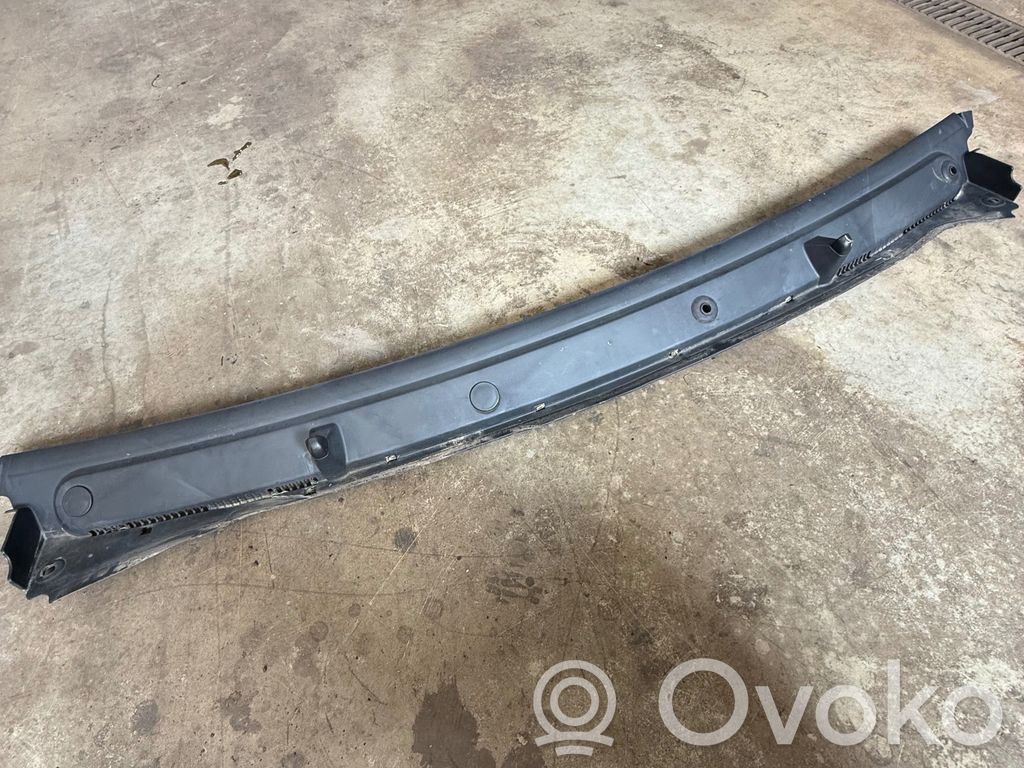 Opel Vivaro Wiper trim 
