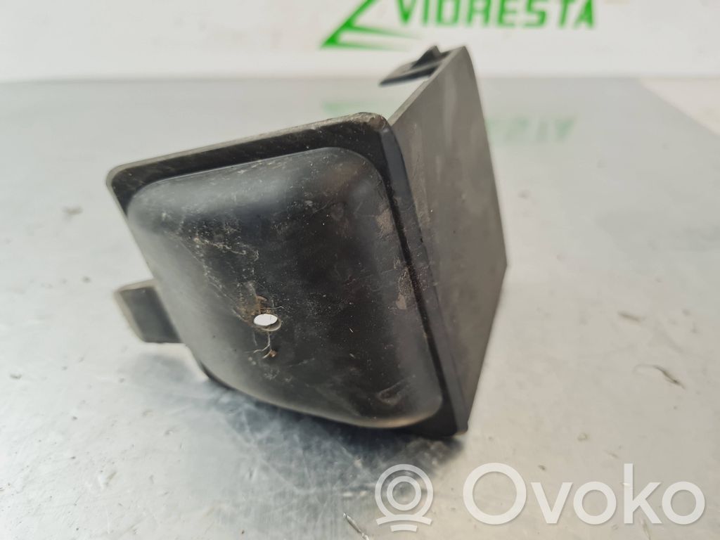 Peugeot 3008 II Kratka dolna zderzaka przedniego 