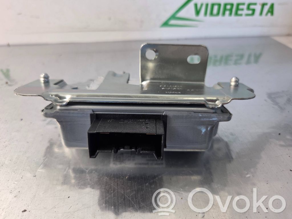 Jeep Compass Voltage converter/converter module 