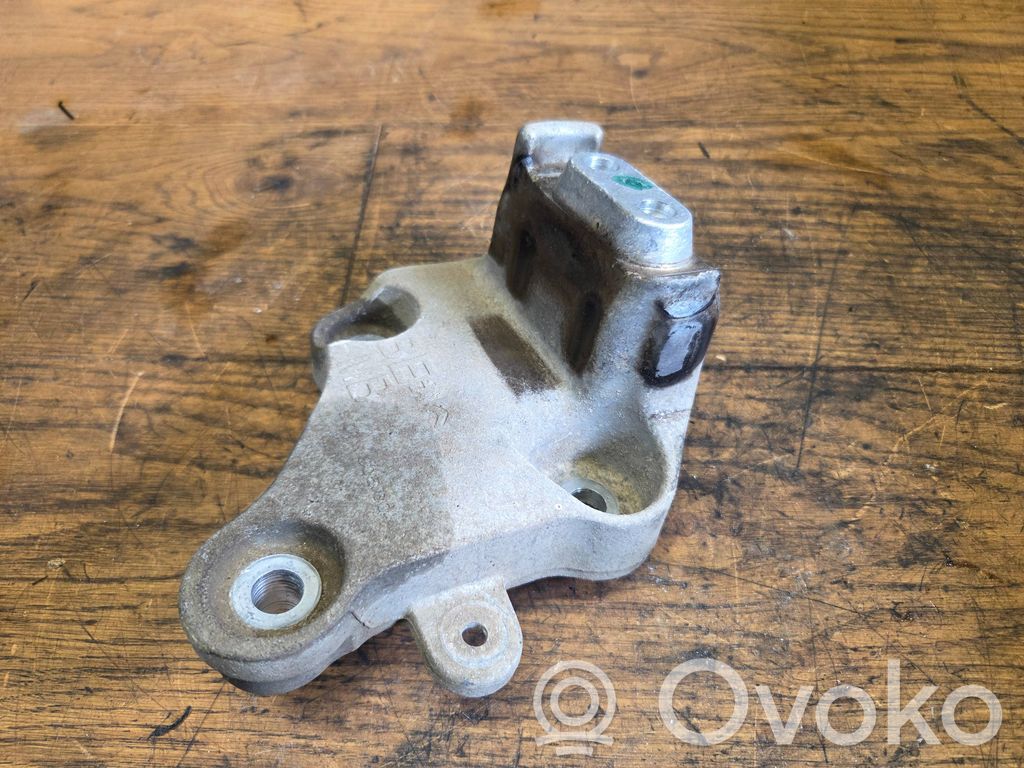 Opel Combo E Engine mounting bracket 