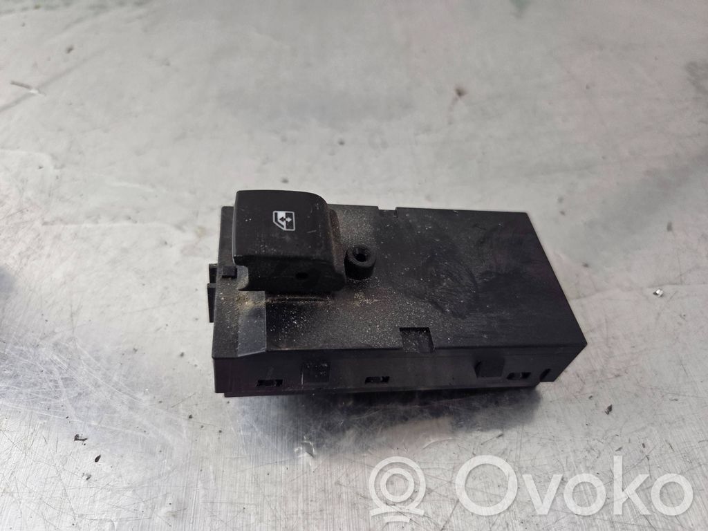 Opel Astra K Electric window control switch 