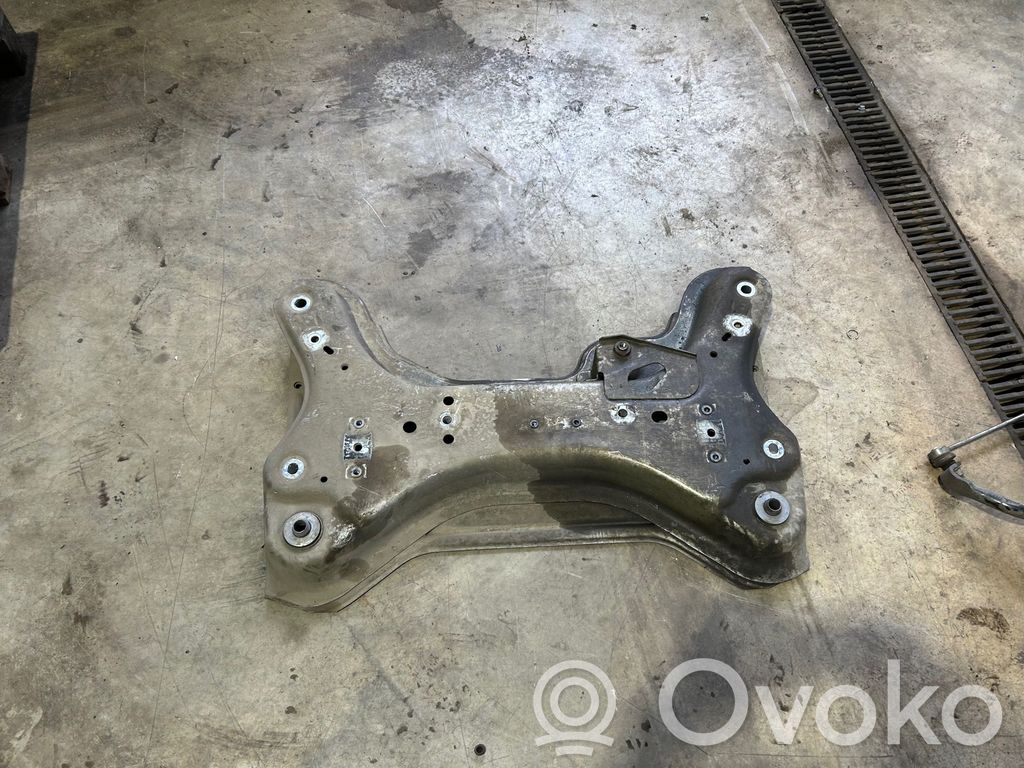 Nissan NV300 Front subframe 