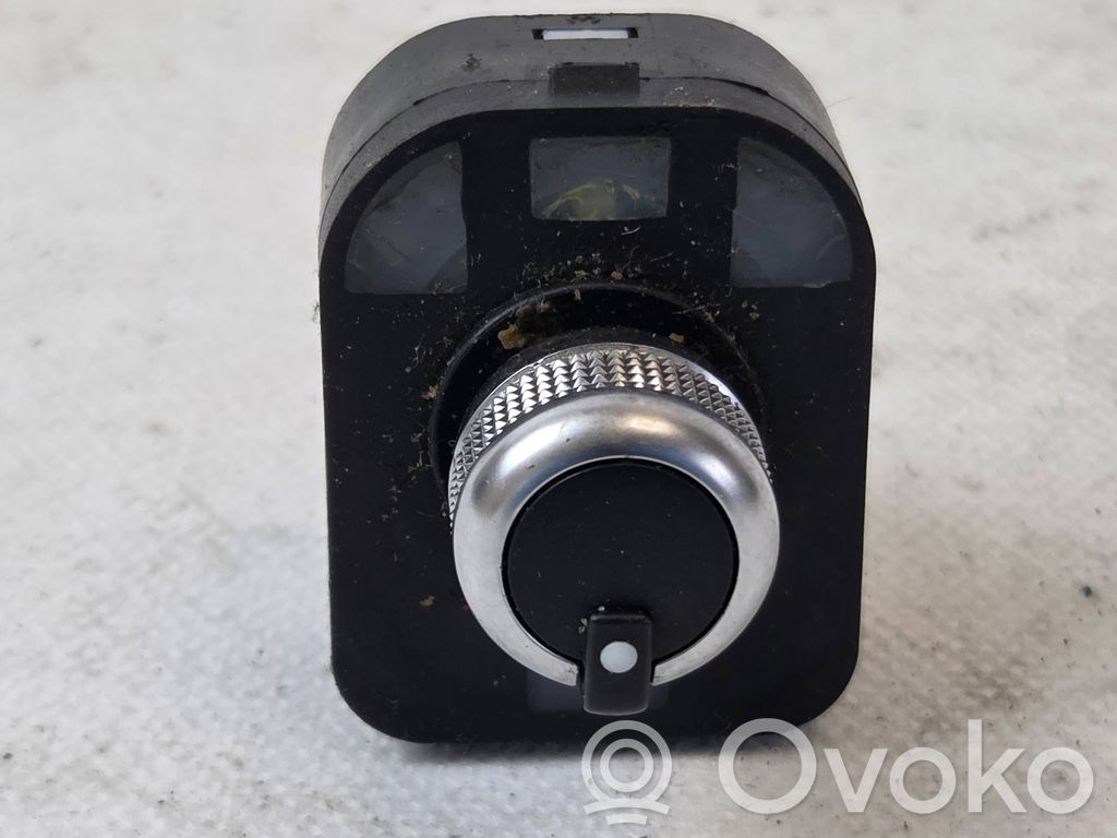 Audi Q7 4L Wing mirror switch 