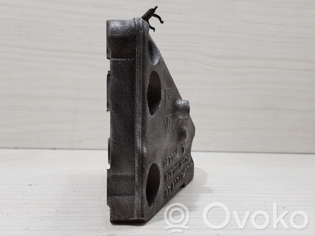 Porsche Cayenne (9PA) Engine mounting bracket 