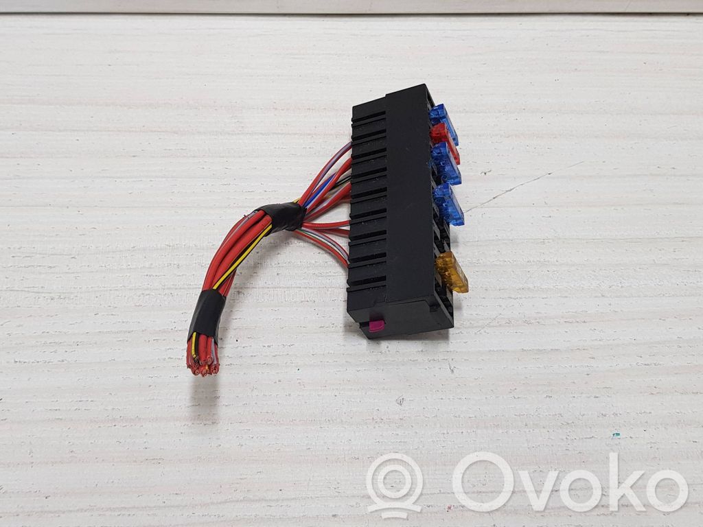Audi A6 S6 C6 4F Fuse 