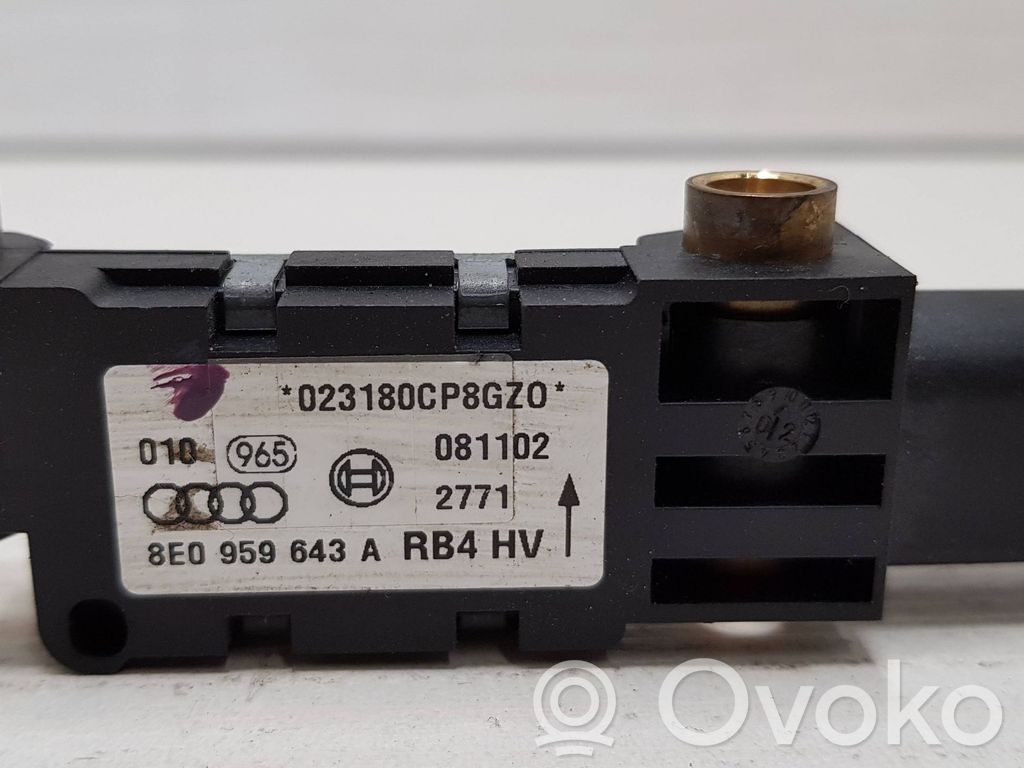 Audi A4 S4 B6 8E 8H Czujnik uderzenia Airbag 