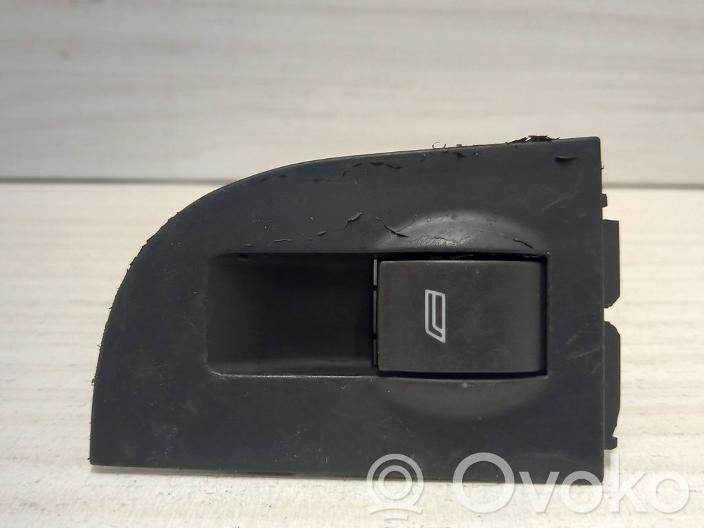 Audi A6 S6 C5 4B Electric window control switch 