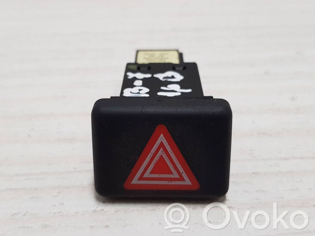 Audi A4 S4 B7 8E 8H Botón interruptor de luz de peligro 
