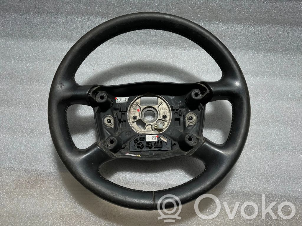 Audi A6 S6 C6 4F Ohjauspyörä 