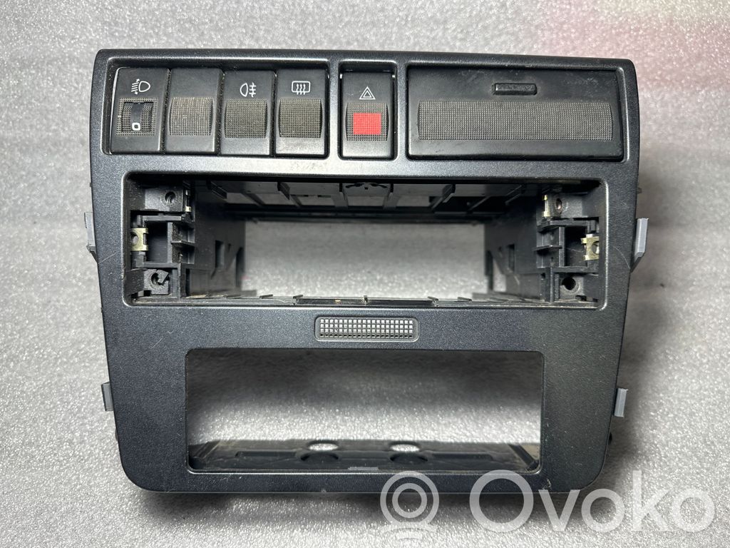 Audi A4 S4 B5 8D Tableau de bord 