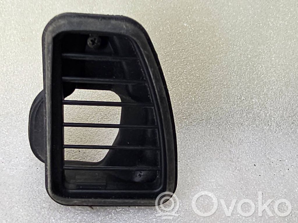 Audi A8 S8 D2 4D Šoninės oro grotelės 