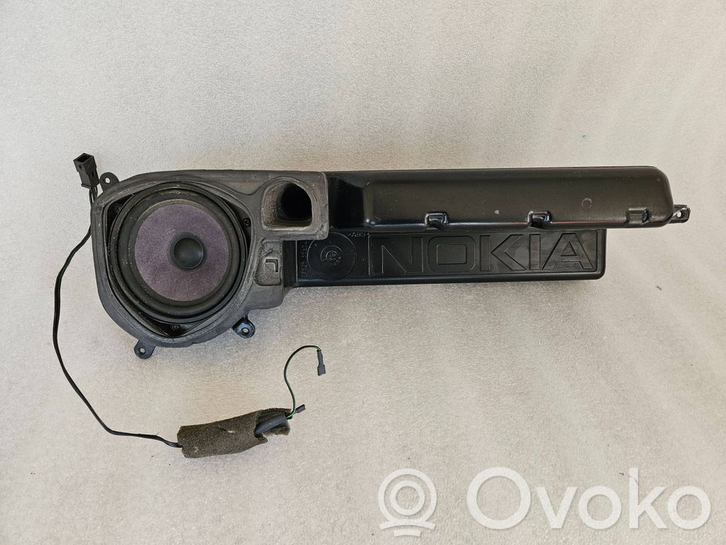 Audi A8 S8 D2 4D Altavoz de la puerta delantera 