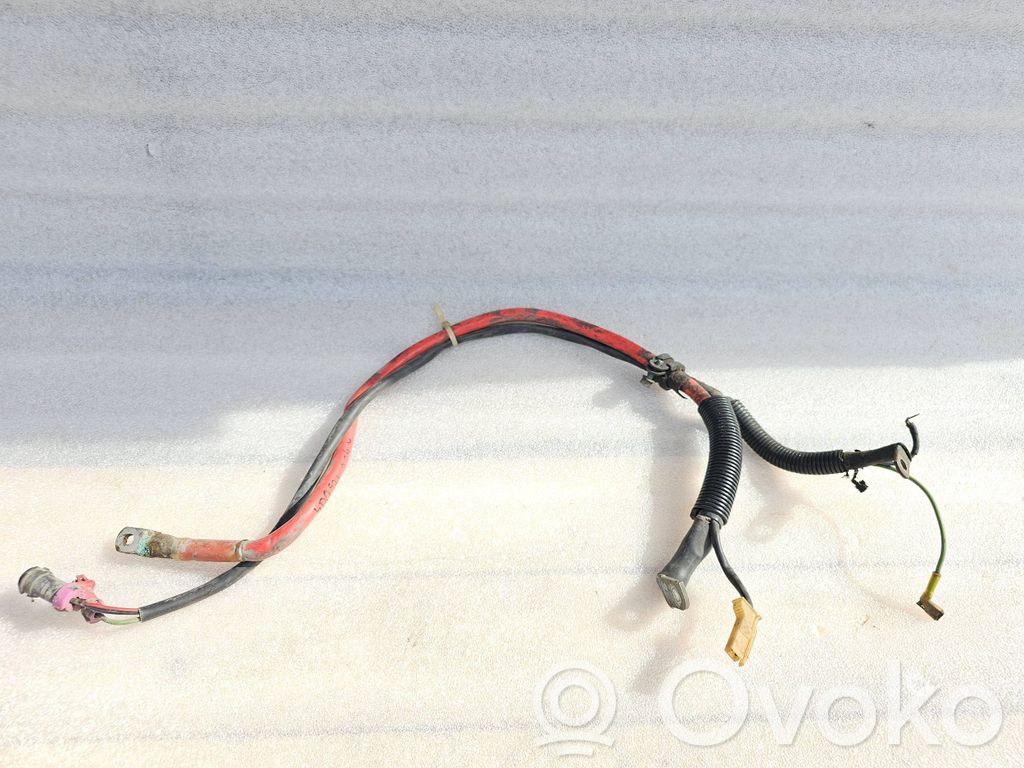 Cable positivo (batería)   4D0971224M