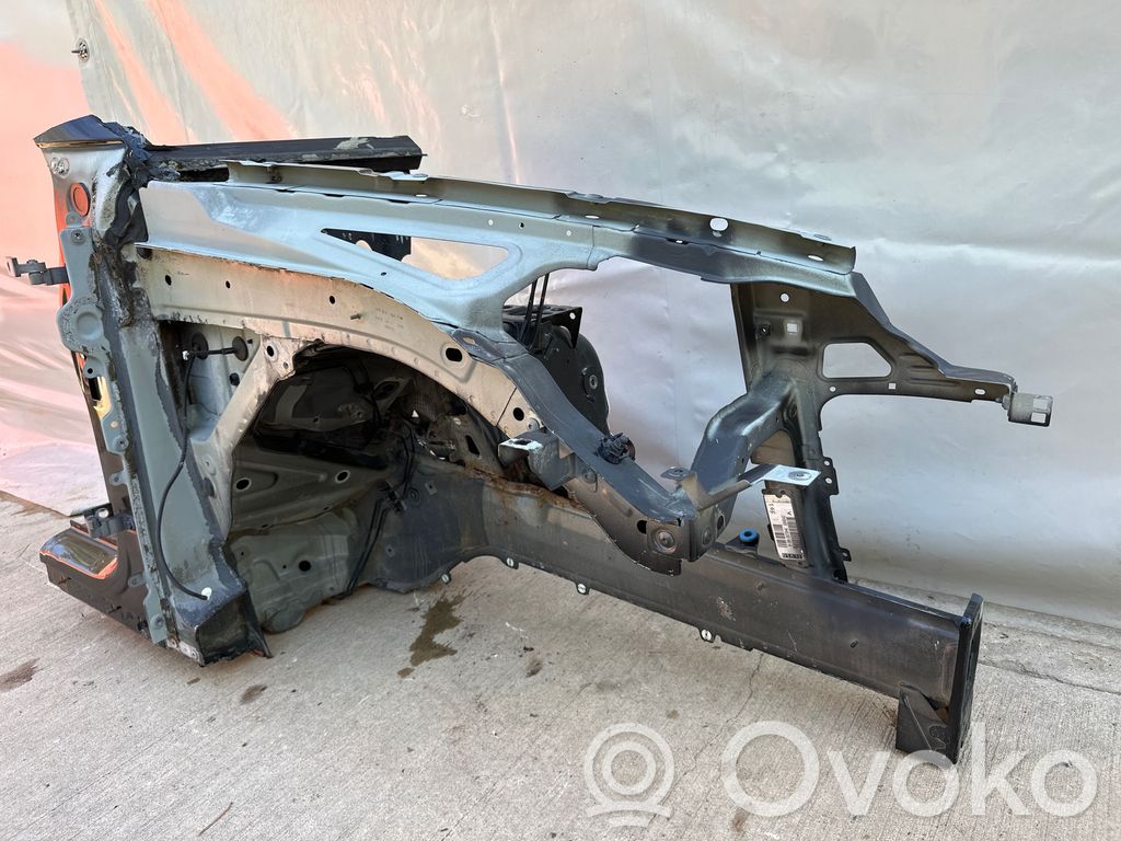 Porsche Cayenne (92A) Etukulmapaneeli 