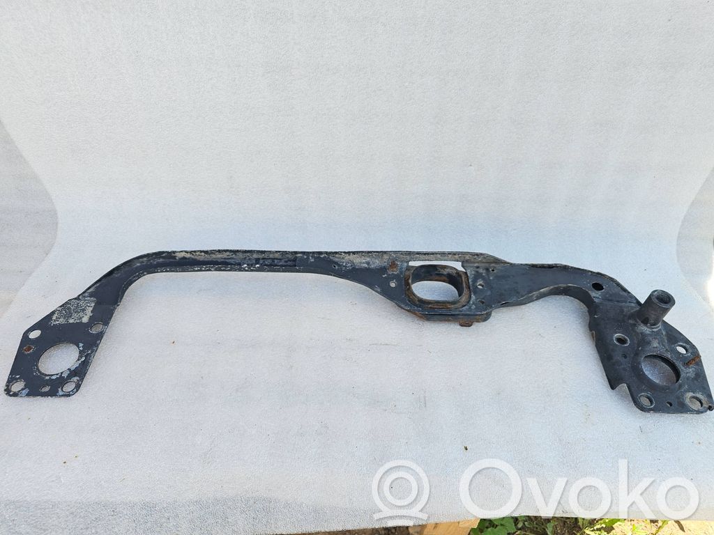 Audi A6 S6 C5 4B Apatinė dalis radiatorių panelės (televizoriaus) 