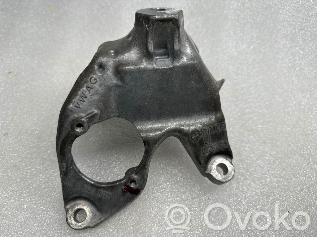 Audi RS5 Engine mounting bracket 