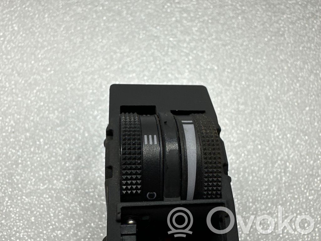 Audi A3 S3 8L Headlight level height control switch 