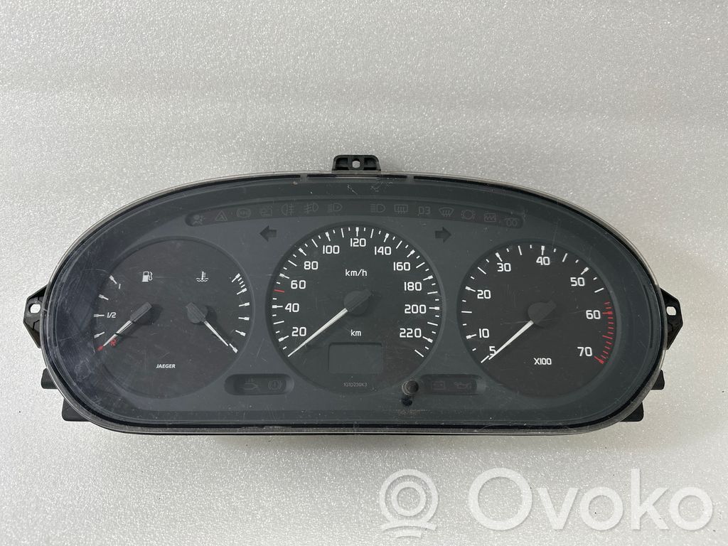 Renault Megane I Licznik / Prędkościomierz 