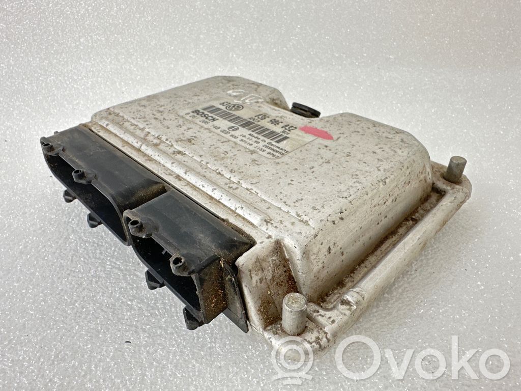 Volkswagen Golf IV Unitate/modul de control motor 