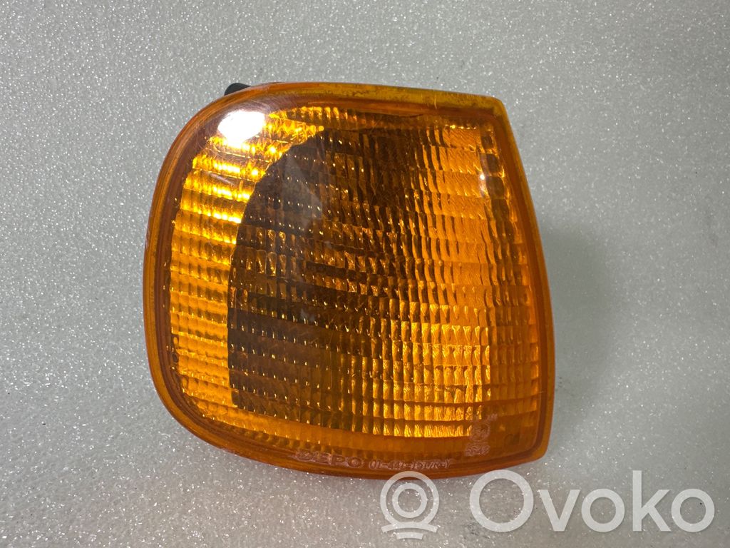 Volkswagen Caddy Front indicator light 