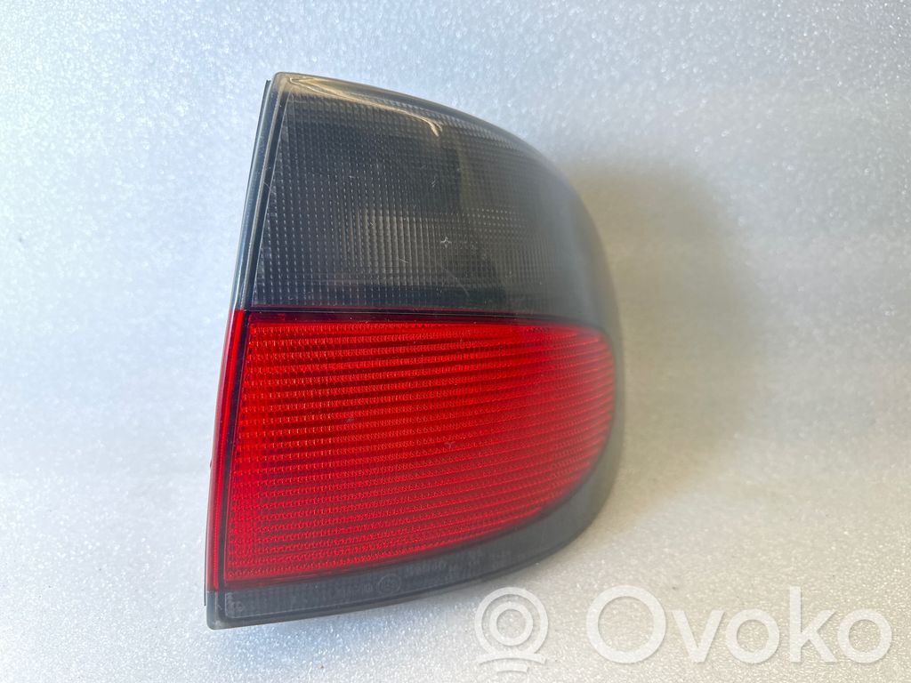 Renault Megane I Aizmugurējais lukturis virsbūvē 