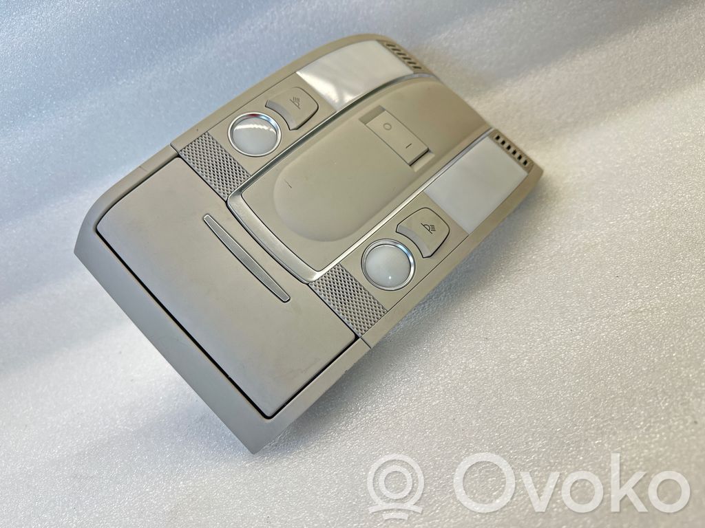 Audi Q7 4L Światło fotela przedniego 