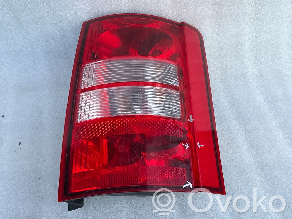 Chrysler Voyager Luci posteriori 