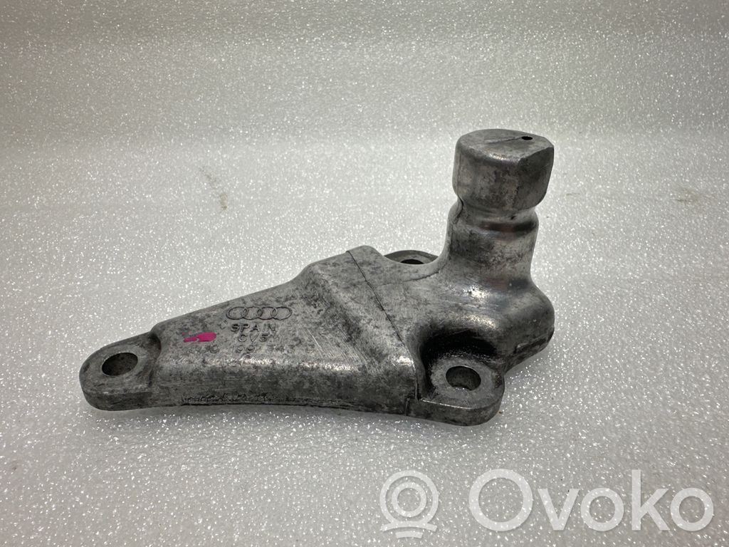 Engine mounting bracket   8D0199343J