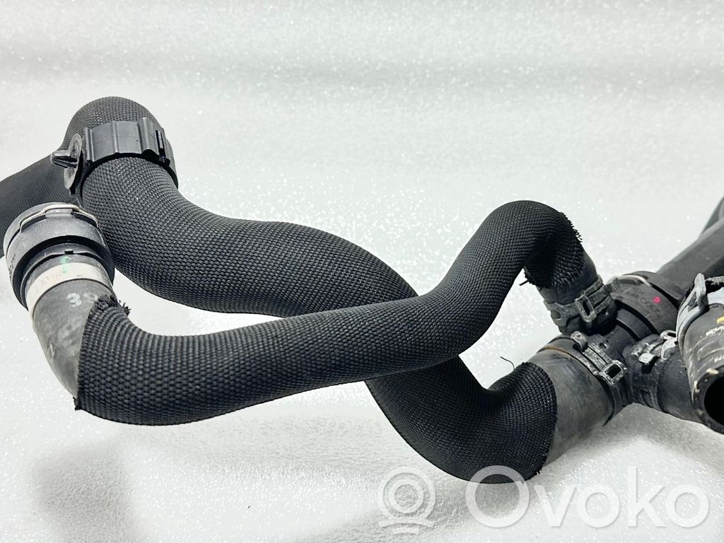 Audi A4 S4 B8 8K Conductă/furtun lichid de răcire motor 
