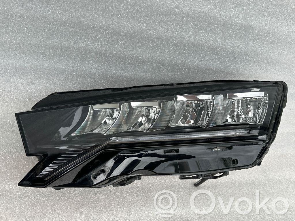 Skoda Octavia Mk4 Scheinwerfer 