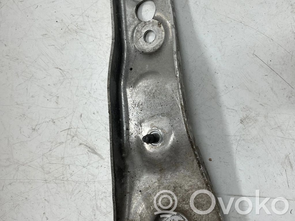 BMW X5 G05 Cits aizmugures šasijas elements 