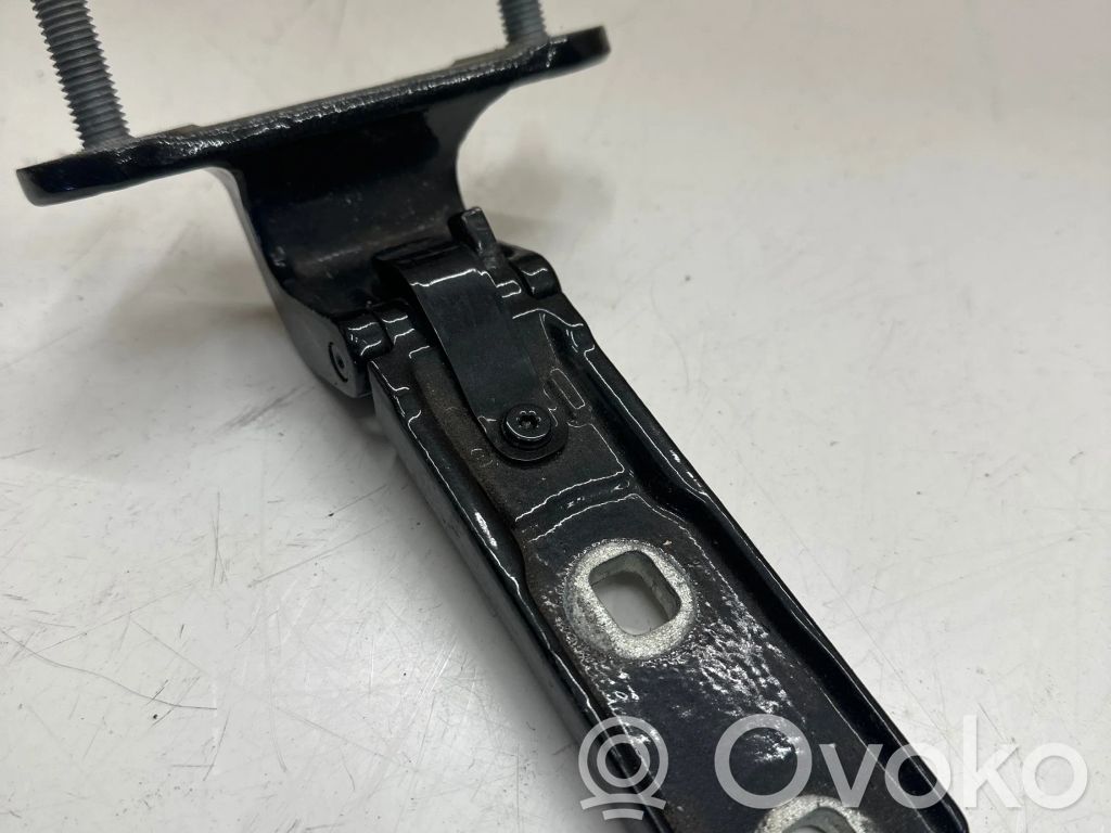 Tailgate/trunk/boot hinge   7417413