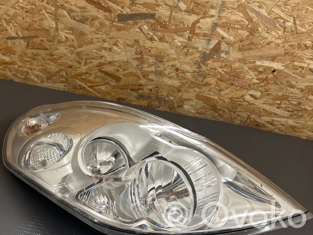 Renault Master III Headlight/headlamp 