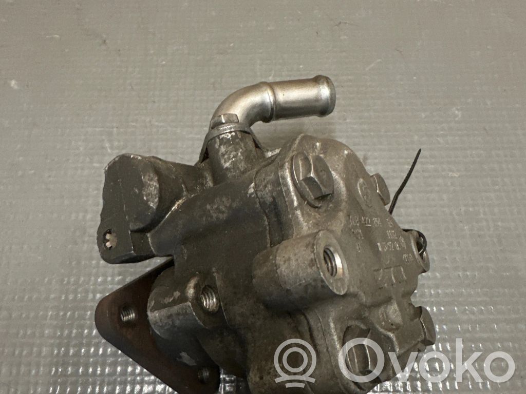 Audi Q7 4L Pompa wspomagania 