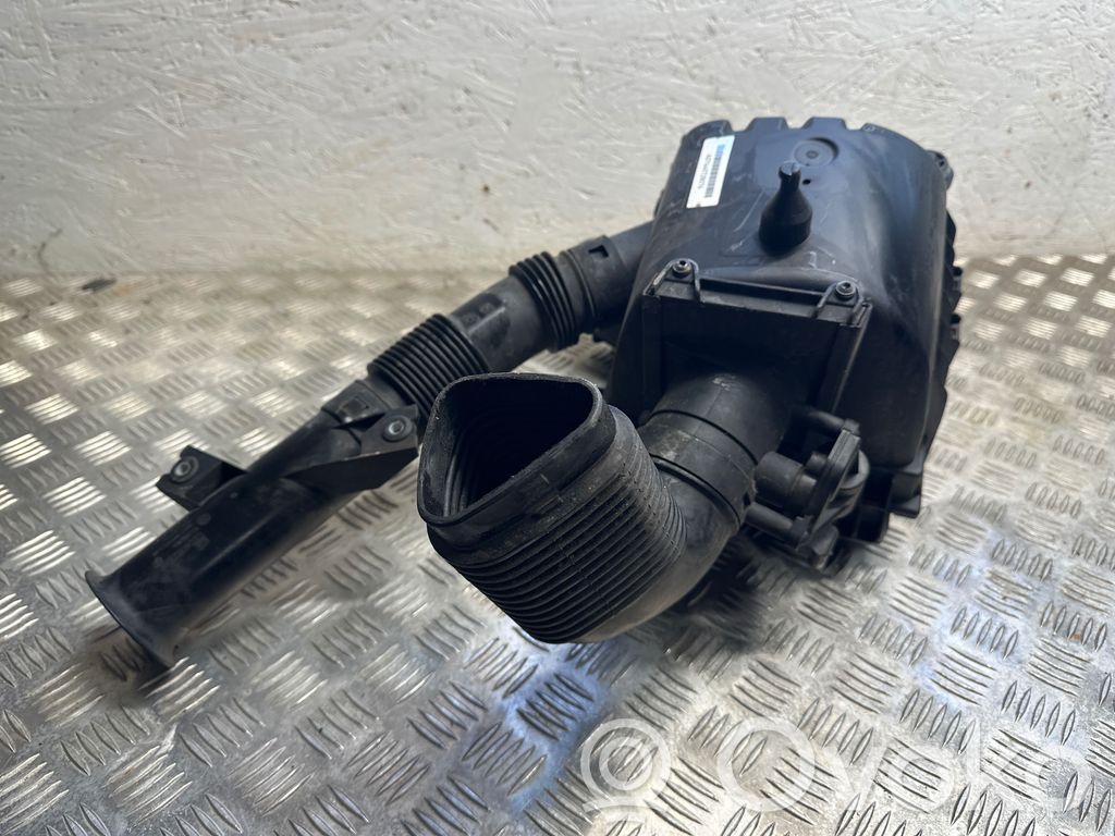 BMW i8 Air filter box 