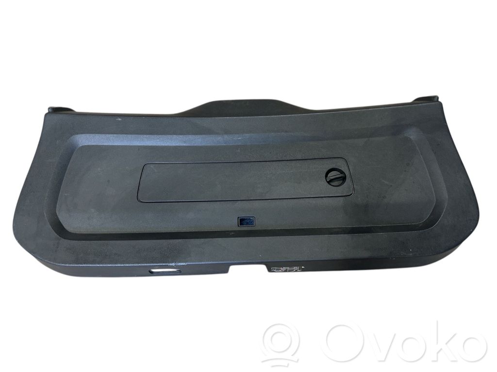 Volvo XC90 Tailgate trim 