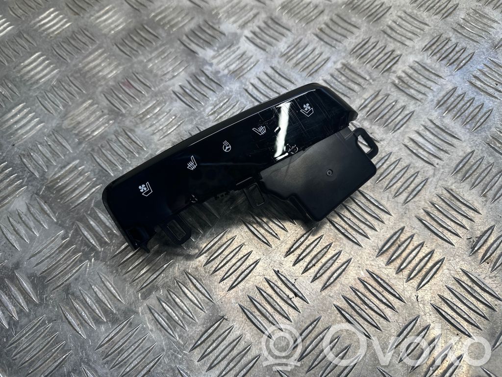 KIA EV6 Seat heating switch 
