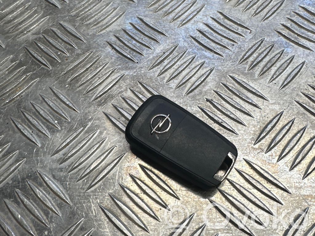 Opel Astra J Tarjeta/llave de arranque 