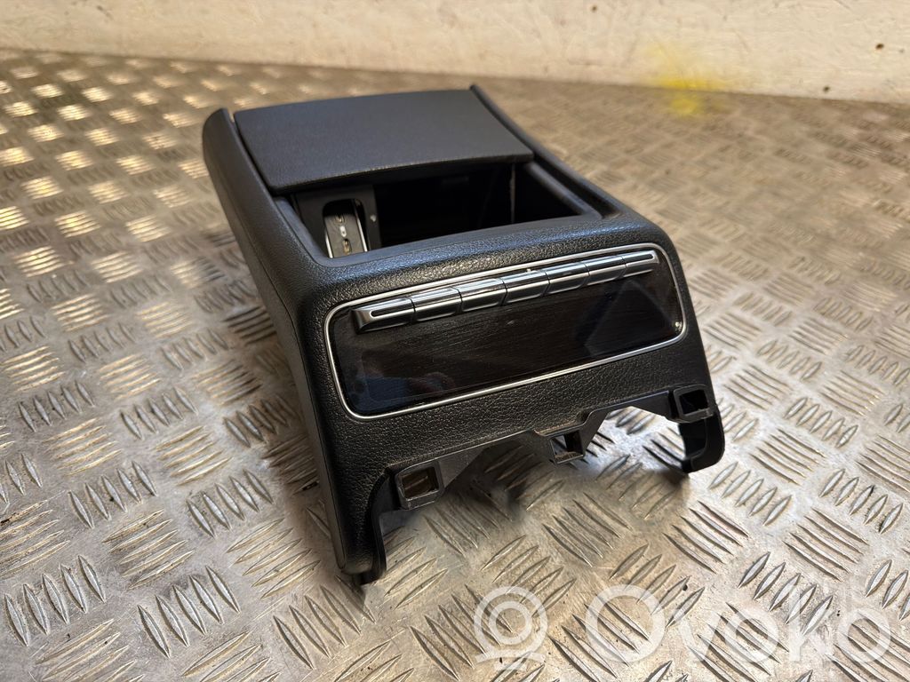 Mercedes-Benz B W247 Consolle centrale 