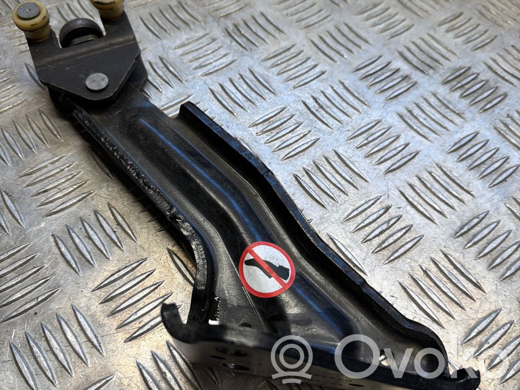 Toyota Proace Sliding door lower roller guide/hinge 