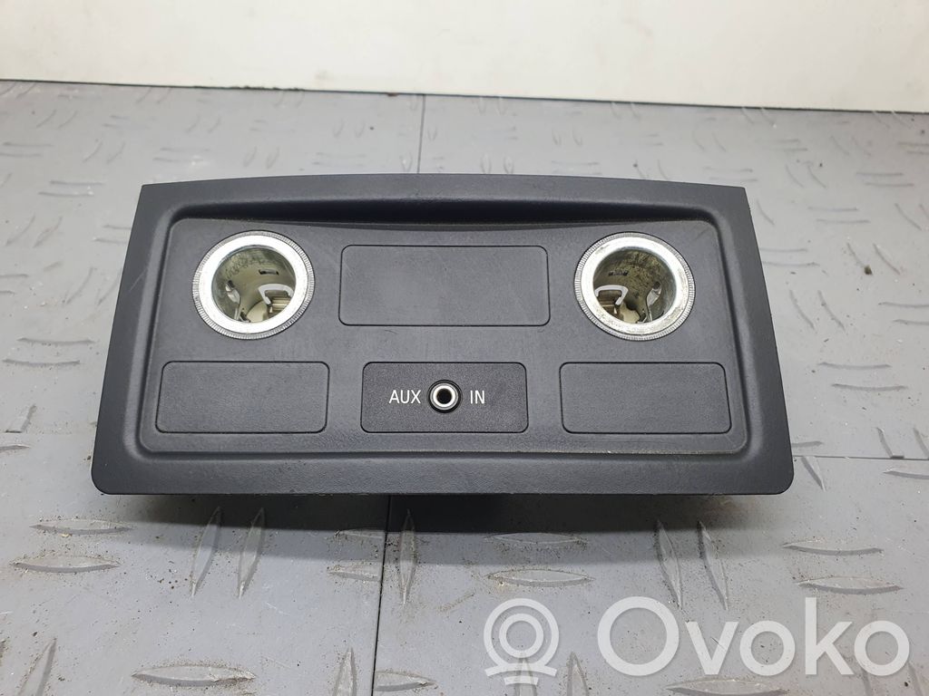 BMW 5 E60 E61 Ramă brichetă spate 