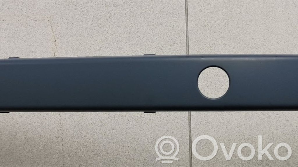 Front bumper splitter molding   7005964,51117005966