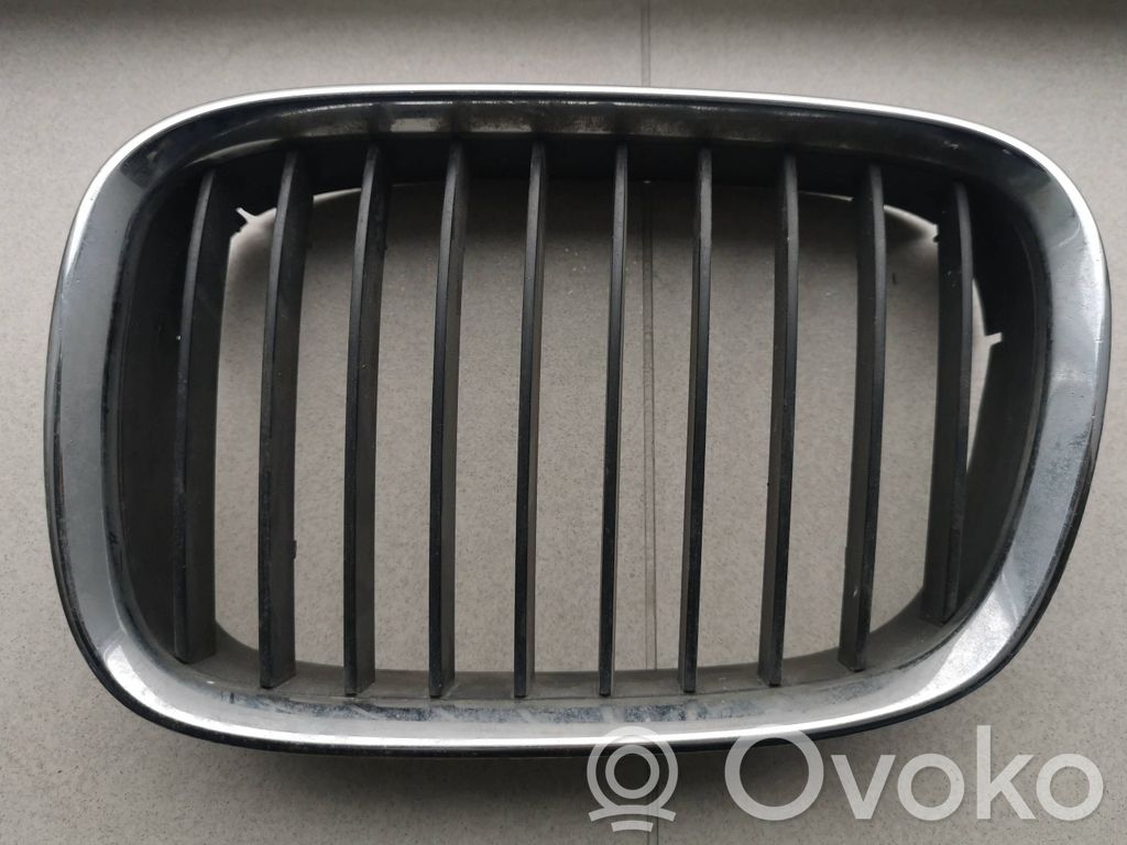Kühlergrill   8159311,81593130,8159315,81593150,8184531,81845319