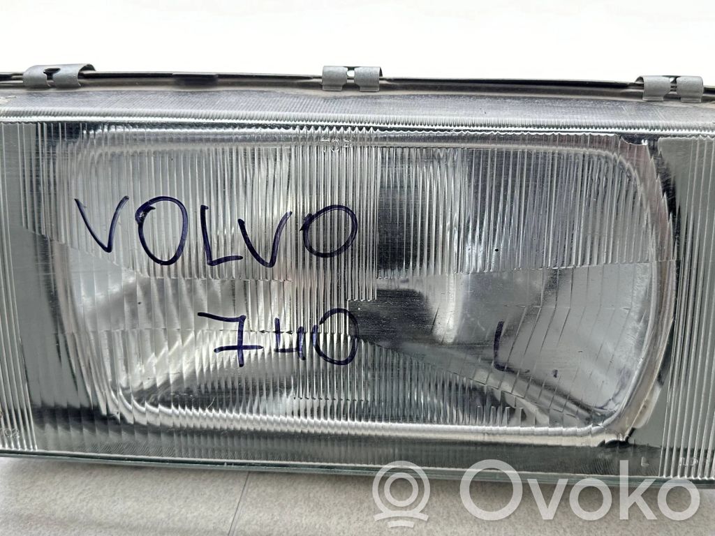 Volvo 740 Headlight/headlamp 