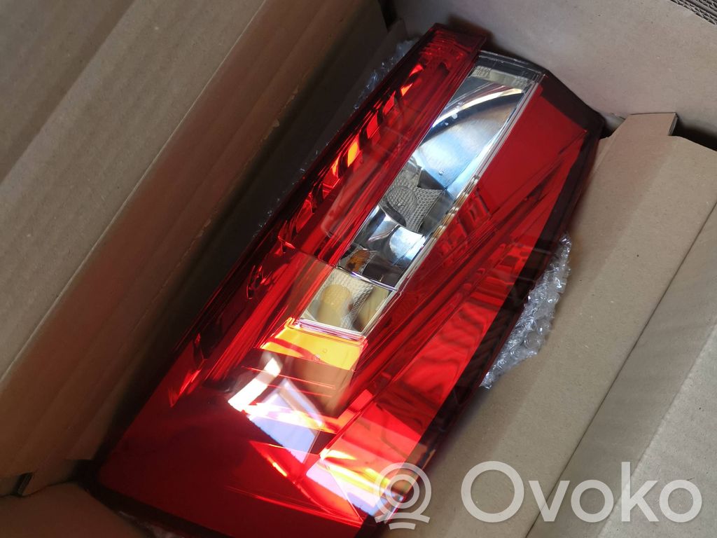 Skoda Superb B8 (3V) Lampă spate în caroserie 