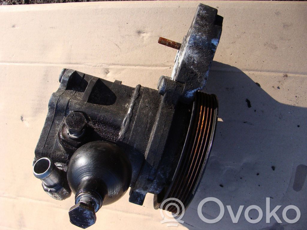 BMW 7 E65 E66 Pompe direction assistée 