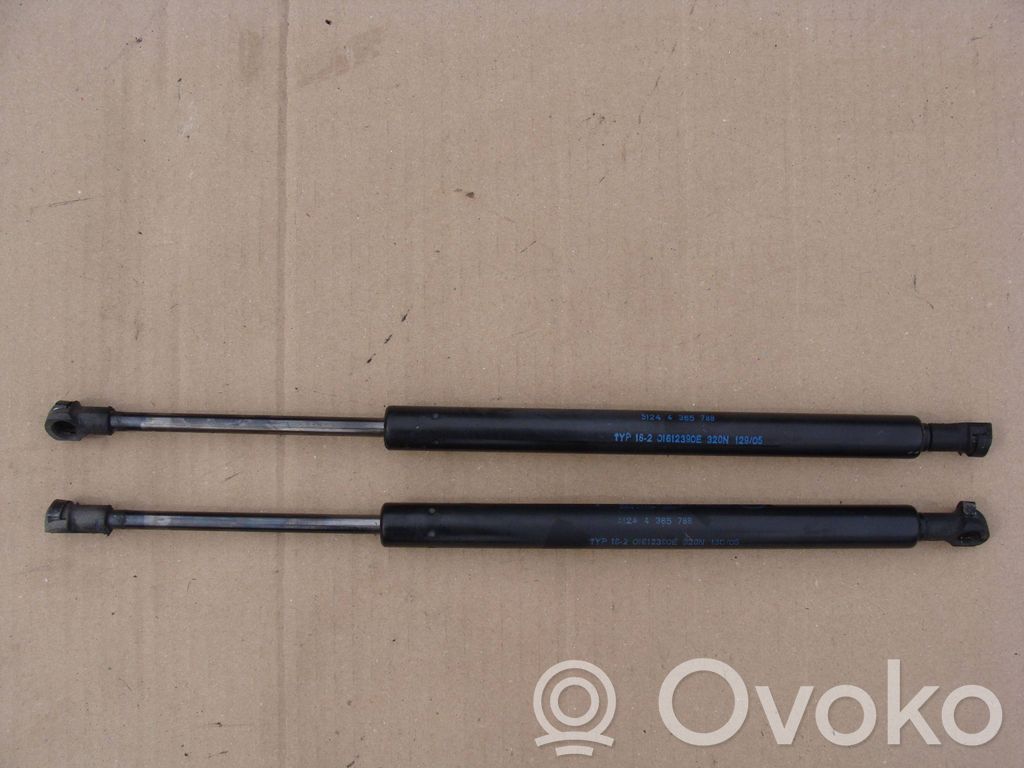 BMW 3 E90 E91 Tailgate/trunk strut/damper 