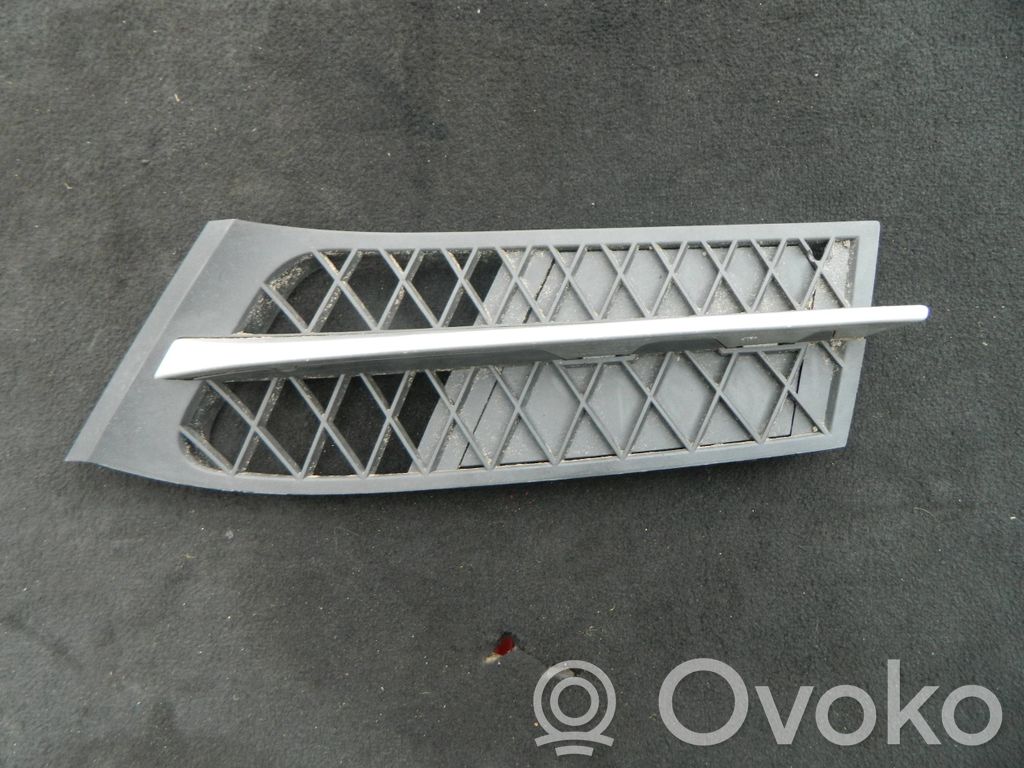 BMW 5 GT F07 Kratka dolna zderzaka przedniego 